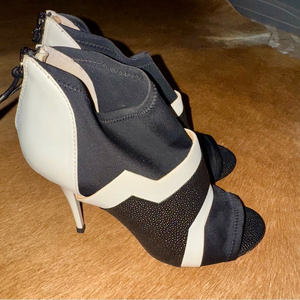 L.A.M.B. Black and White Ankle Booties Size 8